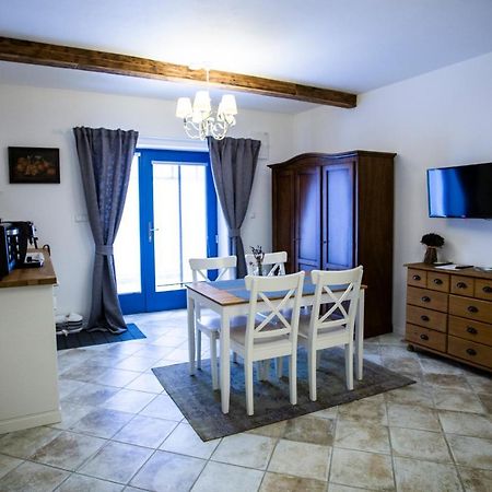 Mikulov Apartmany Magistr מראה חיצוני תמונה
